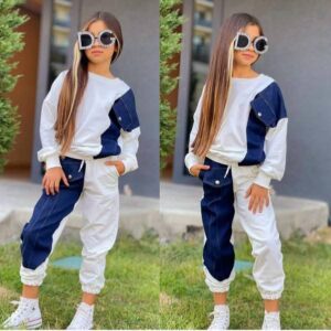 طقم خروج بناتي شتوي (ميلتون × جينز) – ستايل كاجوال عصري